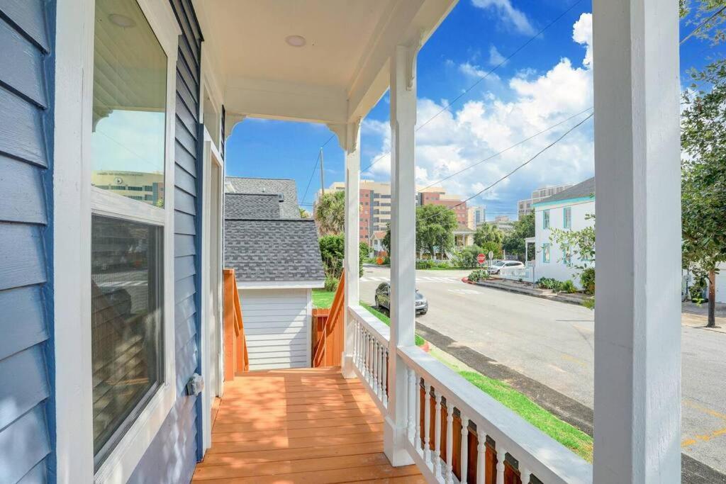 Renovated Beach Bungalow! Galveston Exterior foto